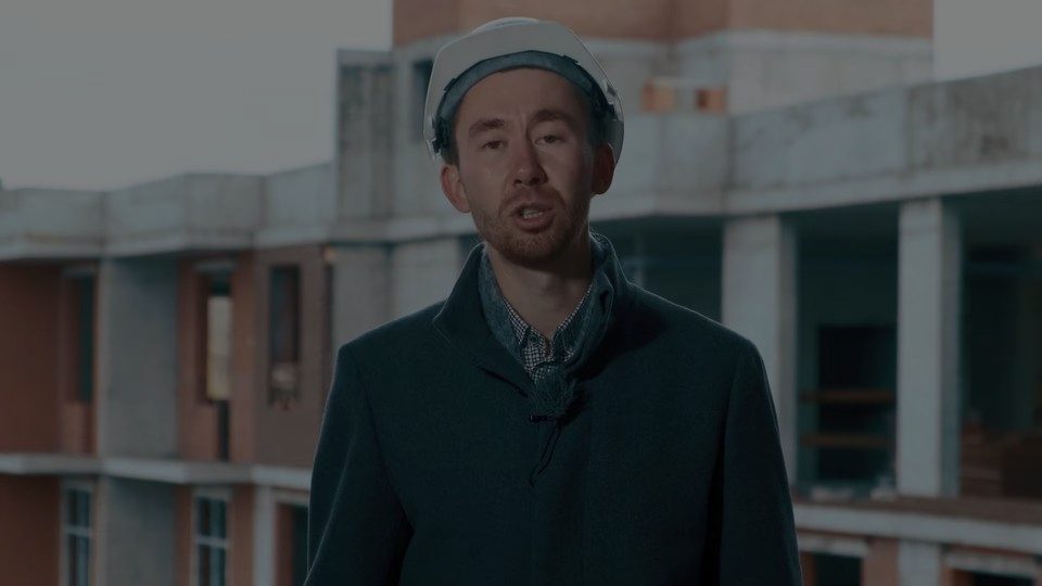 Кадр из ролика: «Мегаполис» и «Сатурн-Р»